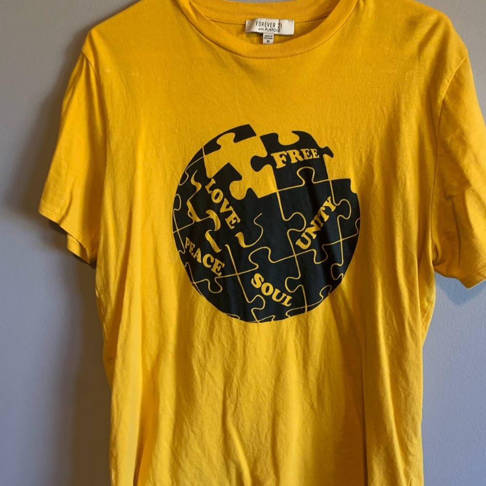 *THRIFTED* T-shirt